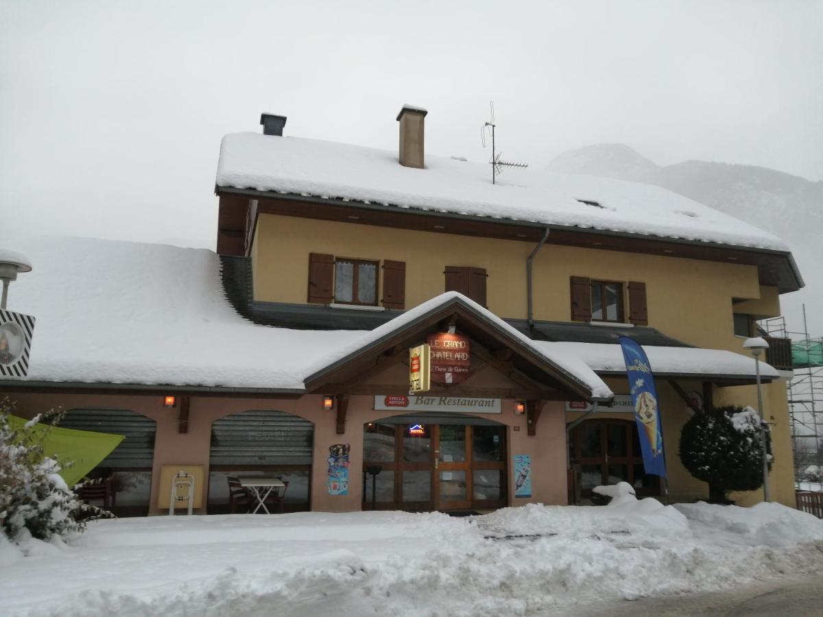 Le Grand Chatelard Hotel Bar Restaurant Sainte-Marie-de-Cuines Esterno foto