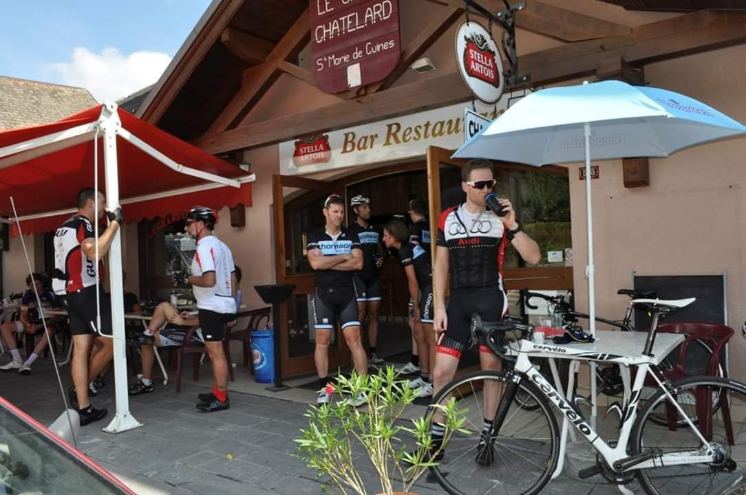 Le Grand Chatelard Hotel Bar Restaurant Sainte-Marie-de-Cuines Esterno foto